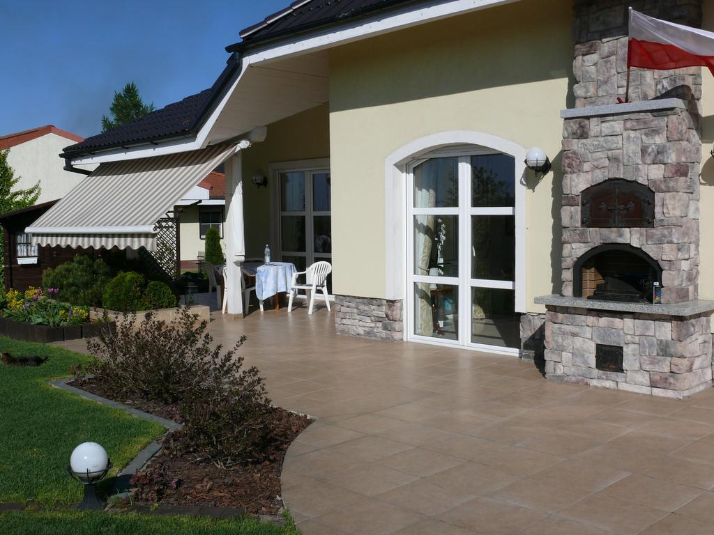 B&B Kamelia Komorniki  Extérieur photo