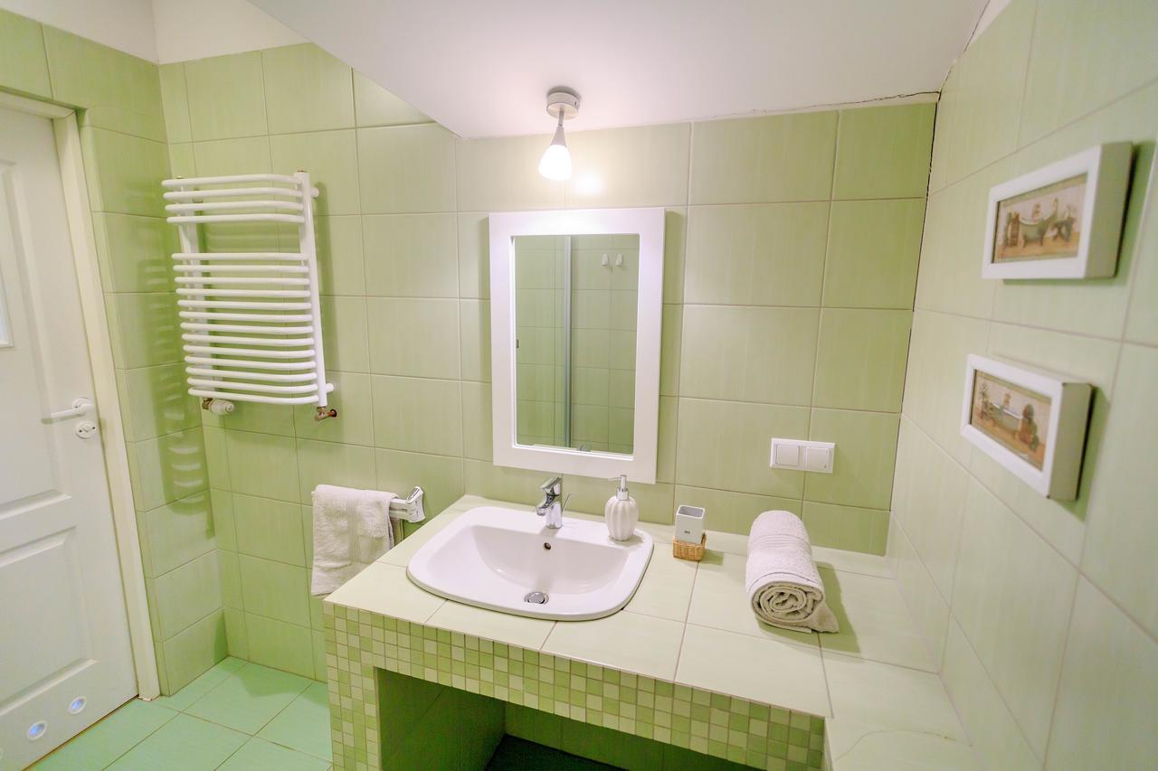 B&B Kamelia Komorniki  Extérieur photo