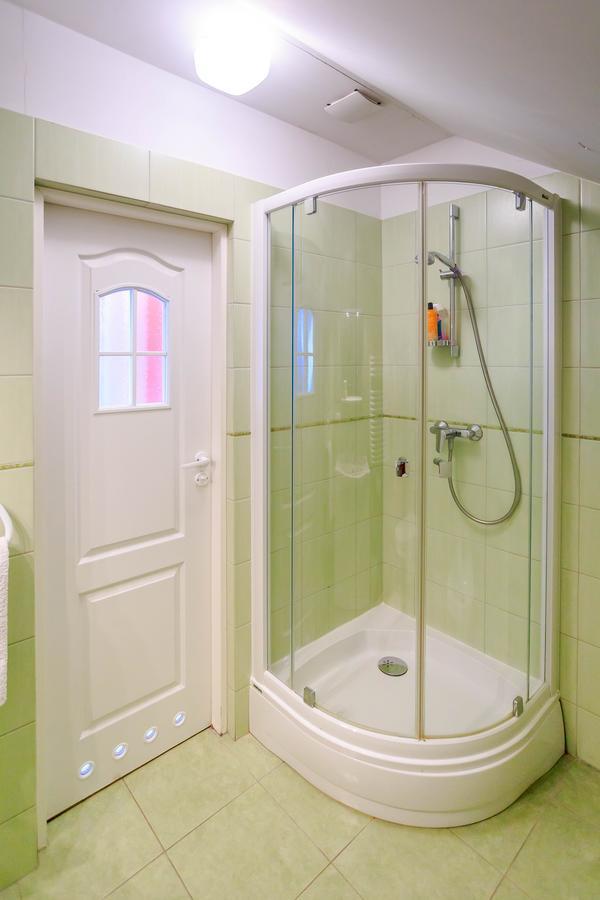 B&B Kamelia Komorniki  Extérieur photo